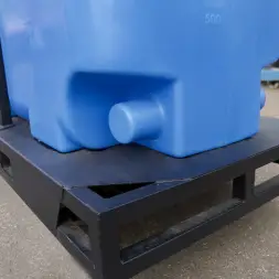 Емкость ST 2000л с патрубками 100мм под плотность до 1.2 г/см3 синяя в обрешетке