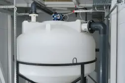 Емкость ЦКТ 3000 л с патрубком 90мм под плотность до 1,2 г/см³ белая