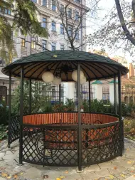 Беседка стальная «Физалес» Со скамейкой