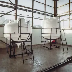 Емкость ЦКТ 5000 л с патрубком 110мм с фланцем под плотность до 1,2 г/см³ белая